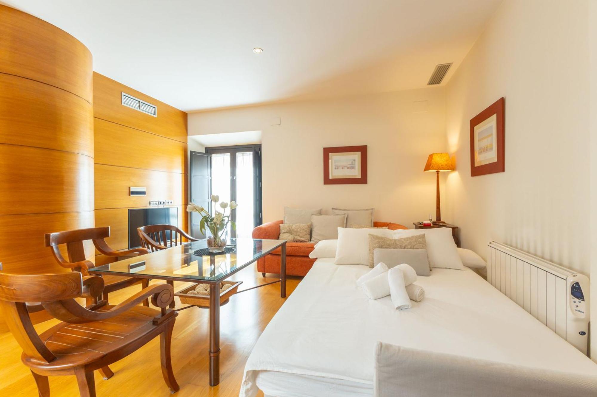 La Maestranza Charming One Or Two Bedrooms Apartments By Ocityzen Sevilha Exterior foto