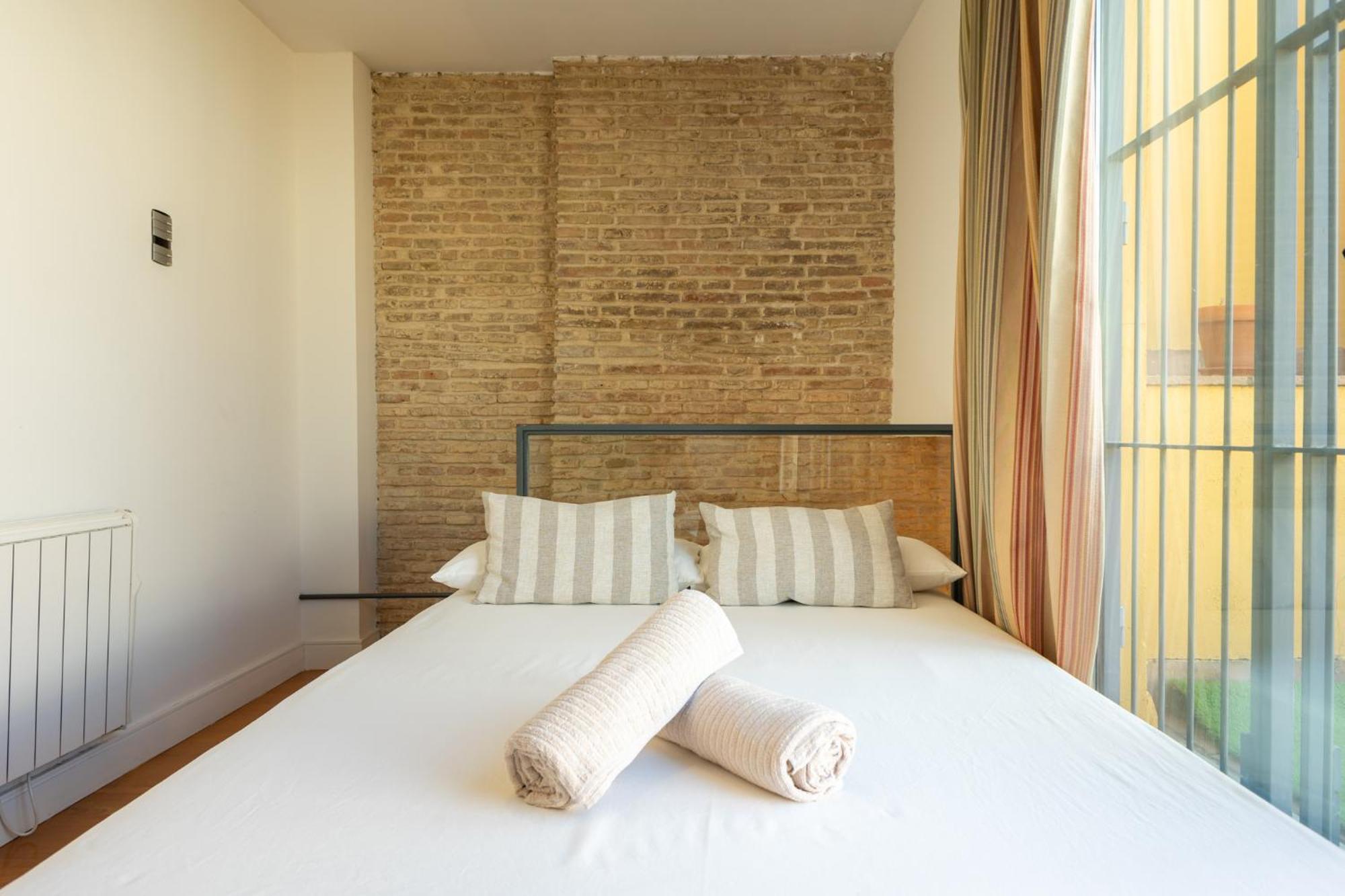 La Maestranza Charming One Or Two Bedrooms Apartments By Ocityzen Sevilha Exterior foto