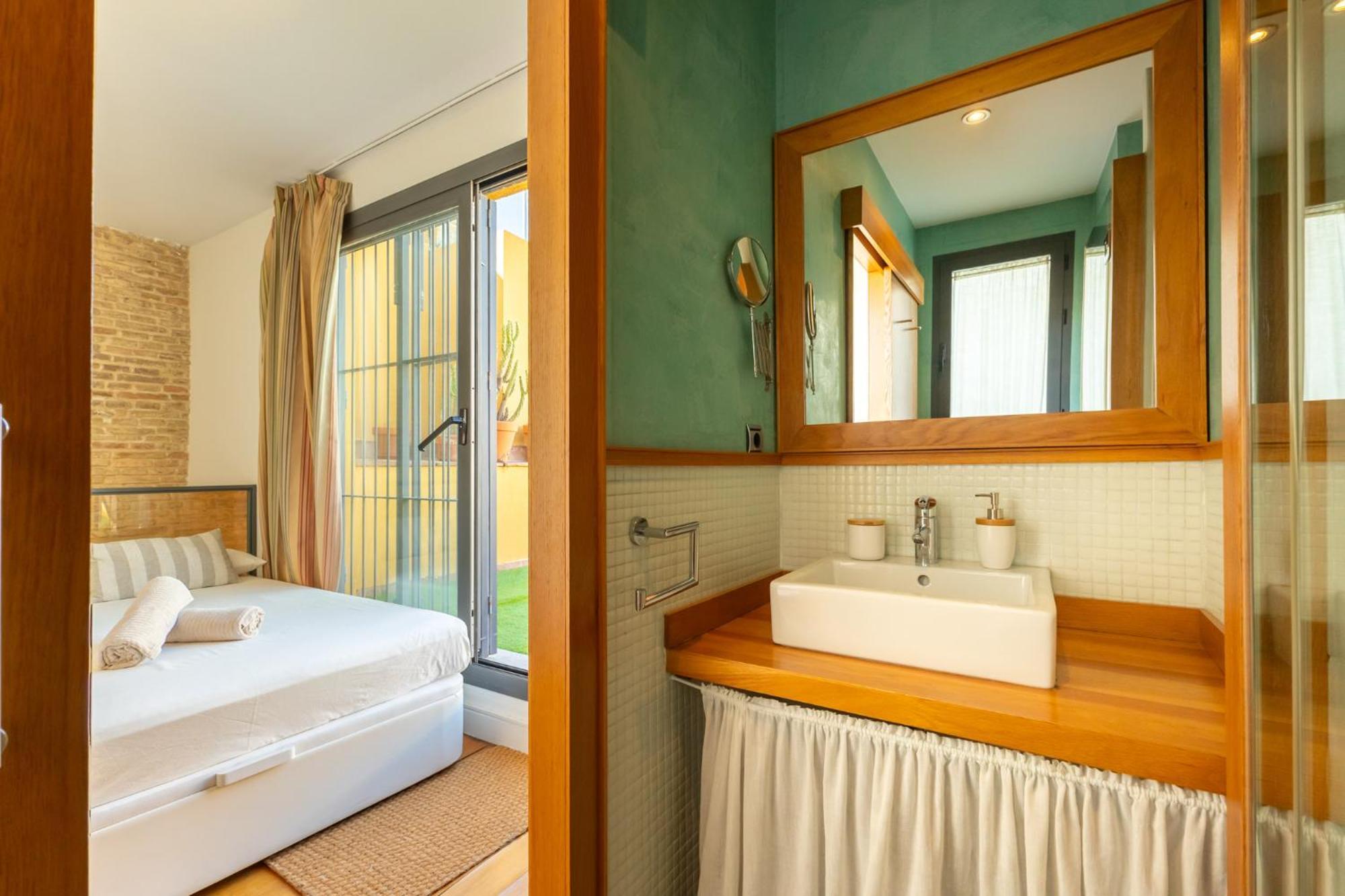 La Maestranza Charming One Or Two Bedrooms Apartments By Ocityzen Sevilha Exterior foto
